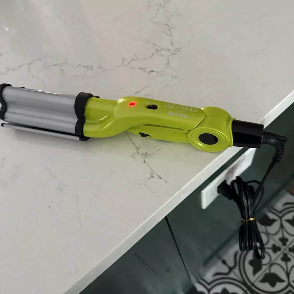 TIGI Bed Head Wave Artist Tourmaline Ceramic Curling Iron Neon Green Tested EUC